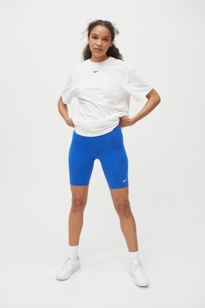 NIKE SPORTSWEAR ESSENTIAL MID-RISE BIKE SHORT,58884776