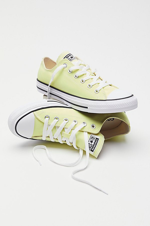CONVERSE COLOR CHUCK TAYLOR ALL STAR LOW TOP SNEAKER,58996018
