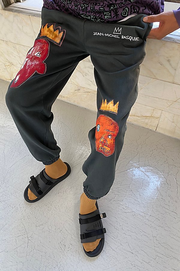 Urban Outfitters Basquiat Two Kings Graphic Sweatpant In Washed Black
