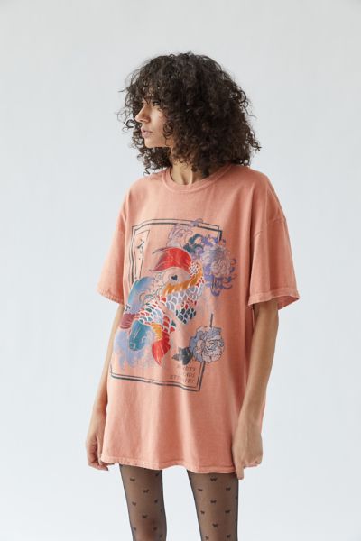 URBAN OUTFITTERS BEAUTY AND CHAOS KOI FISH OVERSIZED TEE 59200600