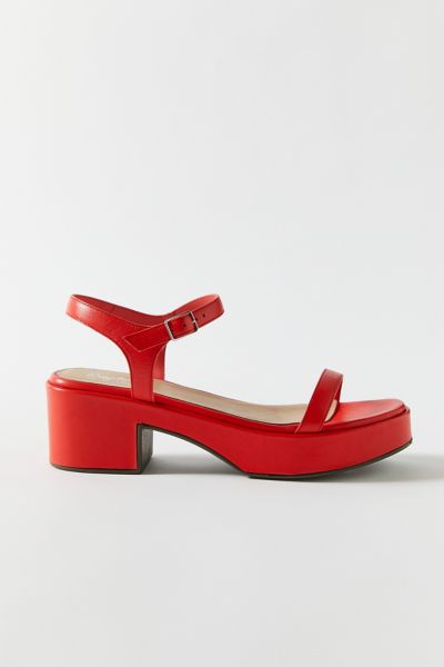 Seychelles Rest Assured Heeled Summer Sandal In Red