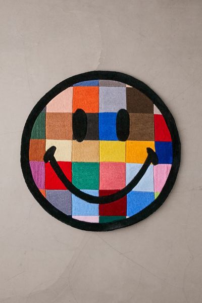 CHINATOWN MARKET X SMILEY UO EXCLUSIVE COLOR TILE PLUSH RUG 61250973