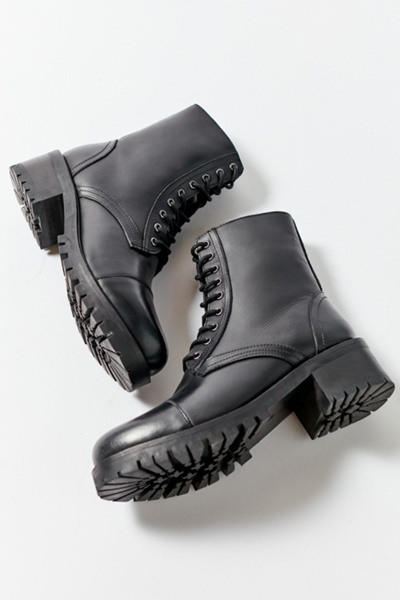 uo margot patent boot